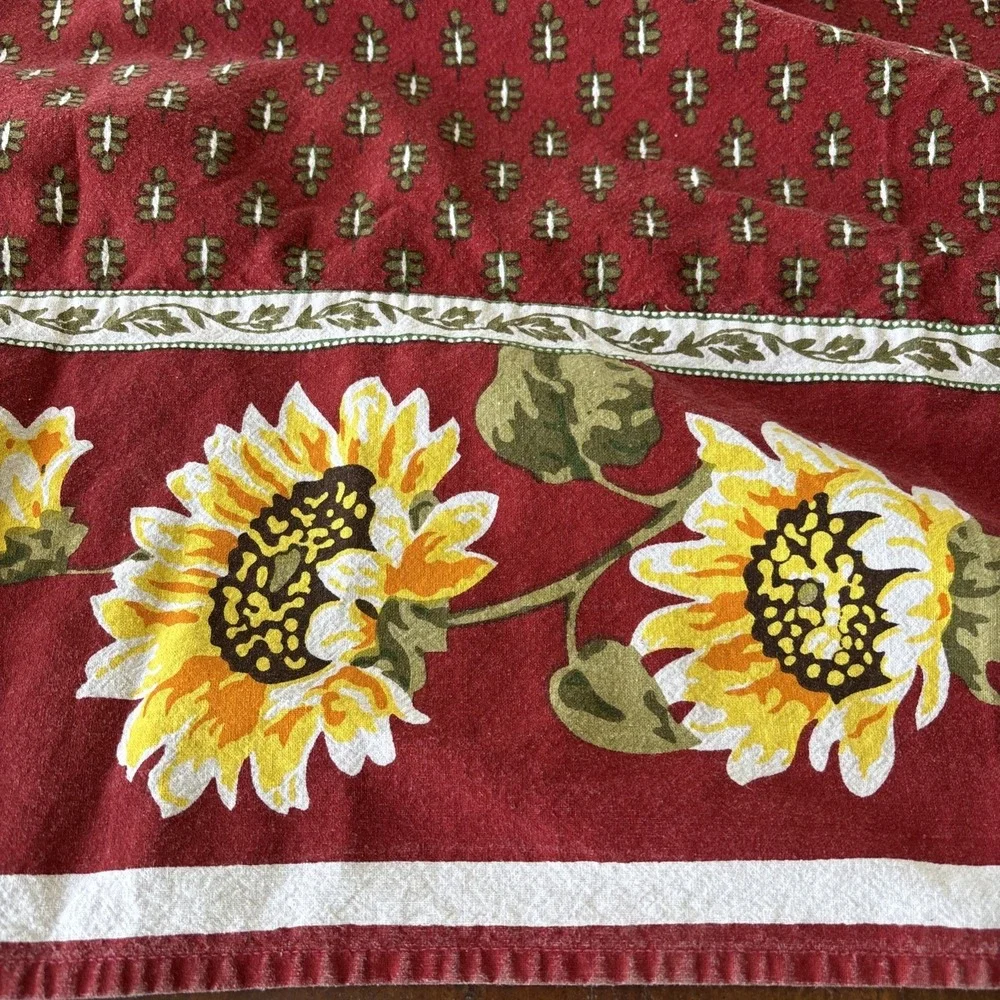 VTG Country Farmhouse Sunflower Border Tablecloth 59x104 Rectangle‎ Red Yellow